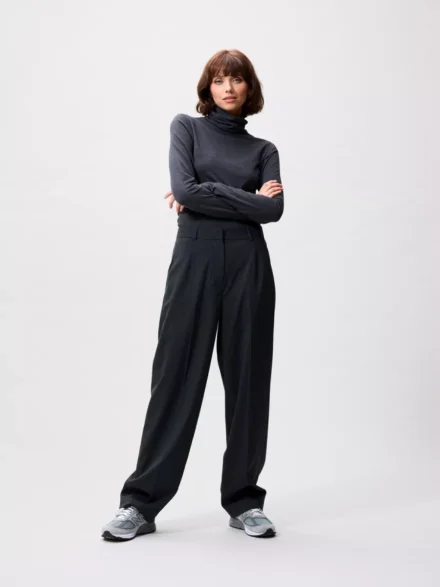 Catwalk Junkie Catwalk Junkie | Katoen halfwijd | Zwart | Pinstripe tapered trousers