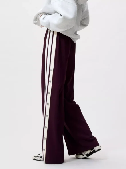 Catwalk Junkie Catwalk Junkie | Trouser | Rood | button tracksuit trousers