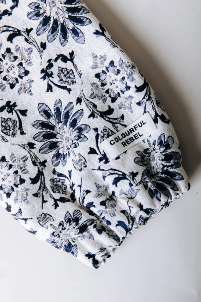 Colourful Rebel | Jas kort | Wit | Bente flower jacquard bomber 3 Colourful Rebel Colourful Rebel | Jas kort | Wit | Bente flower jacquard bomber