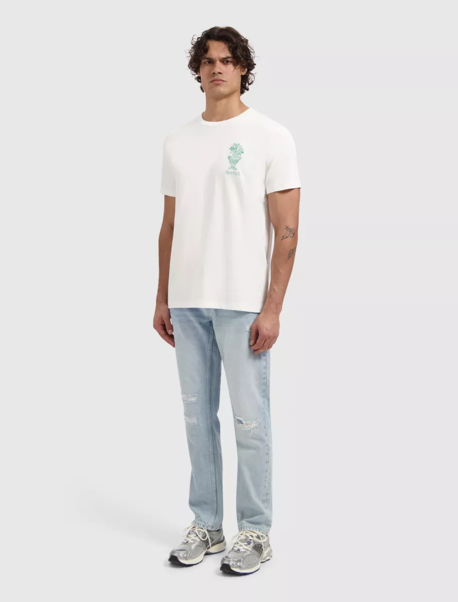 Pure Path | T-shirt | Wit | Embroidered Vase 5 Pure Path Pure Path | T-shirt | Wit | Embroidered Vase