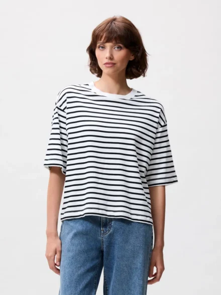 Catwalk Junkie Catwalk Junkie | T-shirt | Wit | loose fit striped tshirt