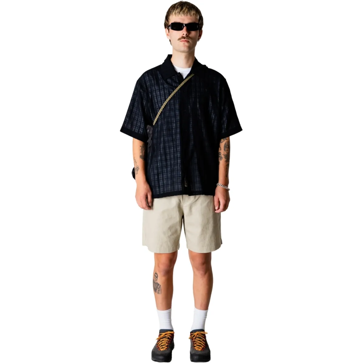 Woodbird | Short | Beige | Bommy linen shorts 5 Woodbird Woodbird | Short | Beige | Bommy linen shorts