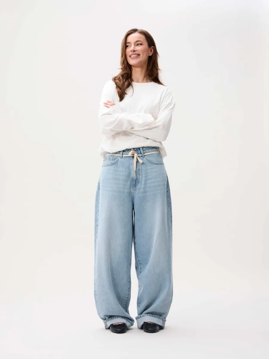 Catwalk Junkie | Jeans | Blauw | Baggy fit Jeans 4 Catwalk Junkie Catwalk Junkie | Jeans | Blauw | Baggy fit Jeans