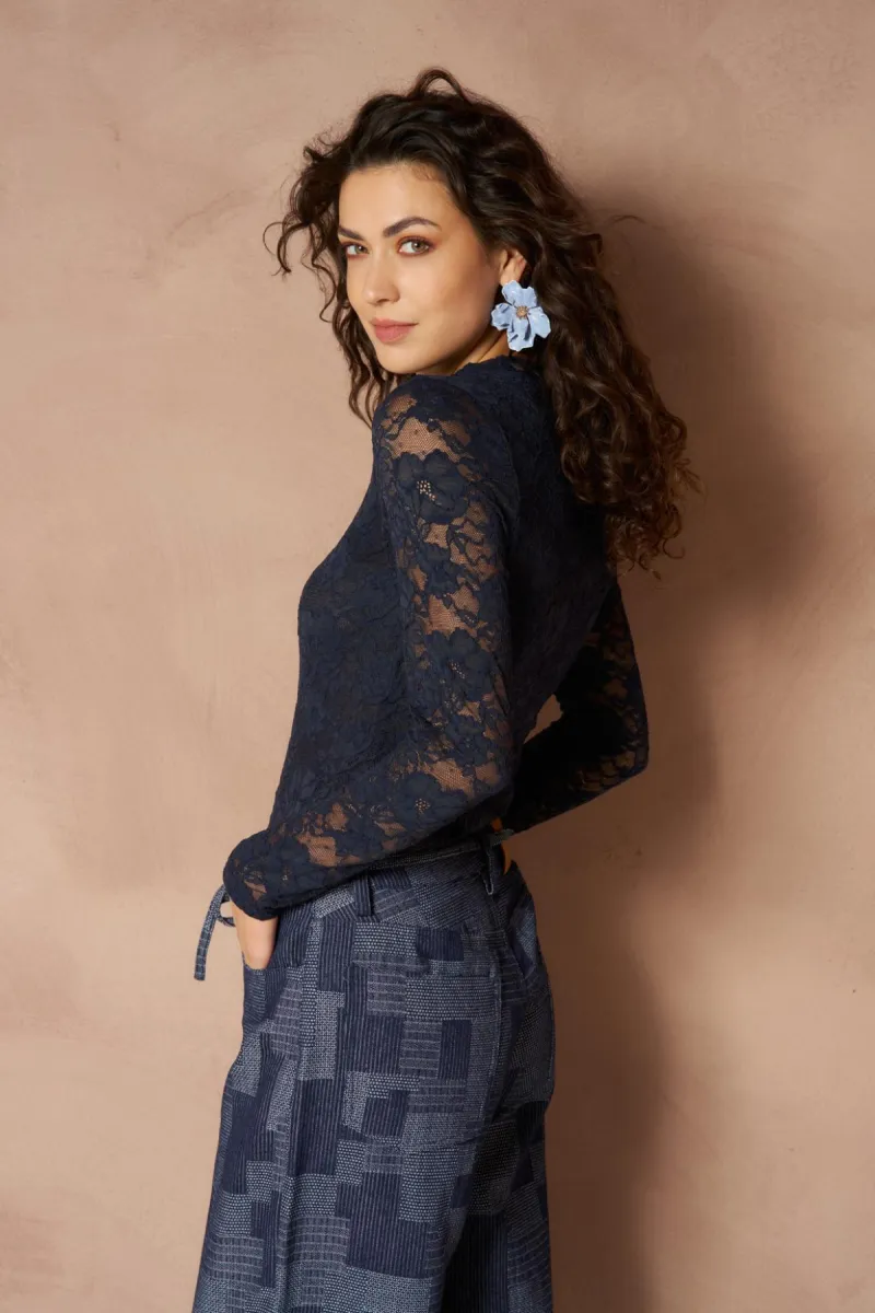 Lofty Manner | Kanten top | Blauw | Top Irea 4 Lofty Manner Lofty Manner | Kanten top | Blauw | Top Irea