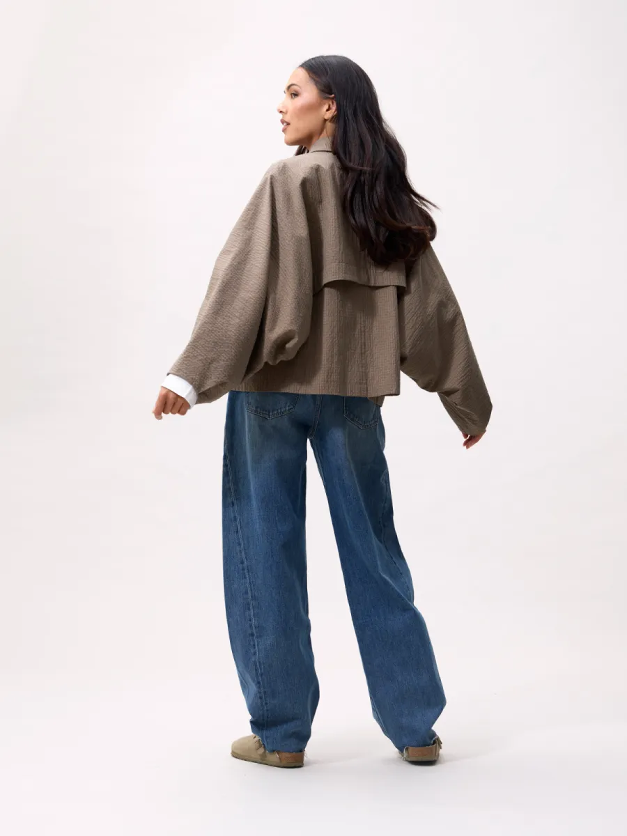 Catwalk Junkie | Jas kort | Donkerbeige | check cape jacket 7 Catwalk Junkie Catwalk Junkie | Jas kort | Donkerbeige | check cape jacket