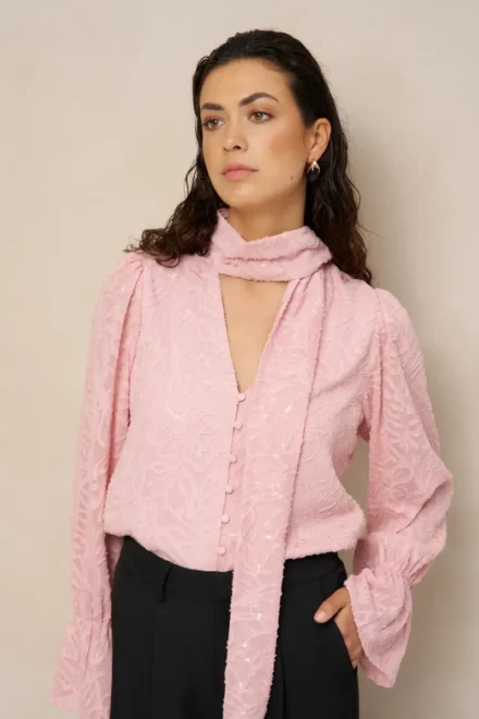 Lofty Manner Lofty Manner | Blouse met strik | Roze | Blouse Jett