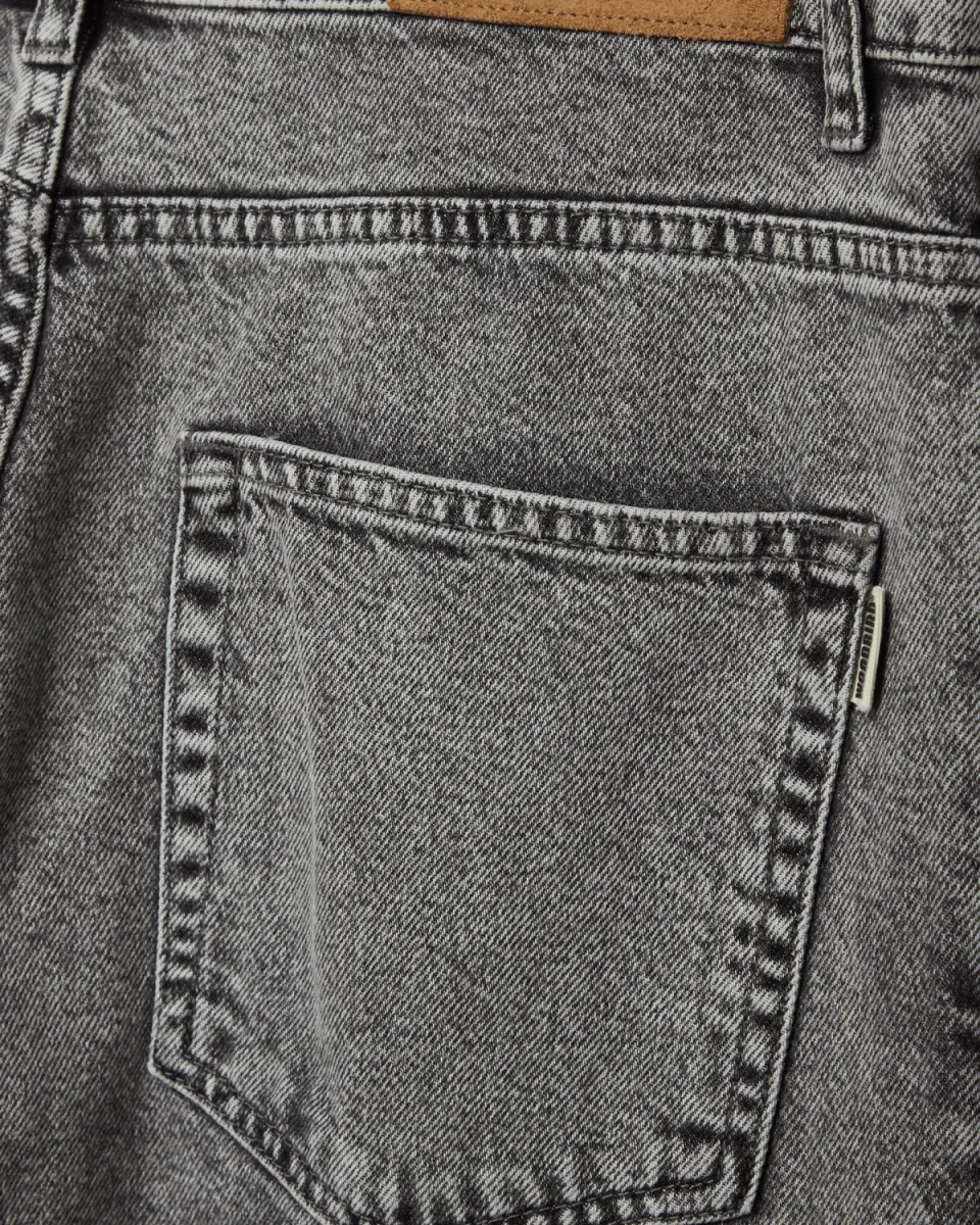 Woodbird | Jeans | Zwart | Leroy Ash Grey jeans 4 Woodbird Woodbird | Jeans | Zwart | Leroy Ash Grey jeans