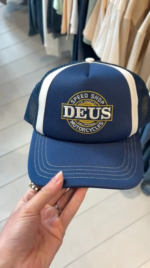 🎓 Cadeau ideetjes voor de examenuitslagen! 

Spannend! De examenuitslagen naderen en daar hoort natuurlijk een cadeautje bij 😊. 
Een kleinigheidje is vaak al genoeg. Voor leuke prijsjes geef jij jouw kind een toffe pet, een leuk sieraad, boxershorts of gekke sokken! 🎁

#examenuitslag #examenuitslagen #cadeau #cadeautip #dock54 #dock54concepts #hardenberg #examens #cadeautjes
