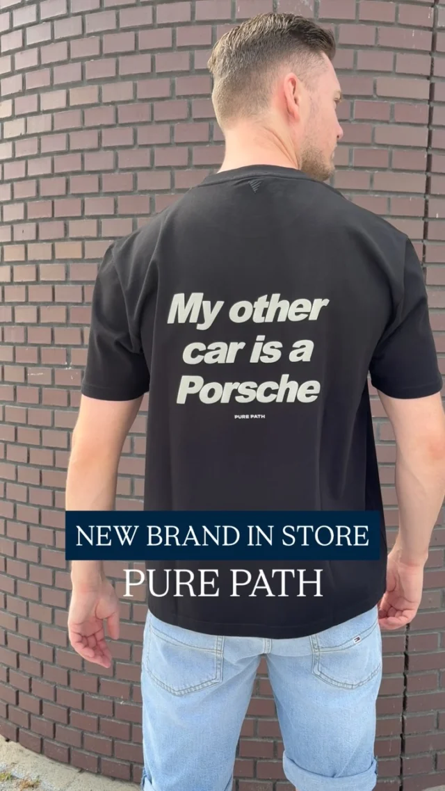 🔥 NEW BRAND IN STORE 🔥

Pure Path is een nieuwe aanwinst bij ons in de winkel! 🤩
Er zijn al wat T-shirts verkocht en dat snappen wij, want hoe tof is dit merk?! 🔥
Van het roze shirt draagt Ruben maat S en van de rest maat M.

#dock54concepts #dock54 #shoppen #winkelen #shopping #purepath