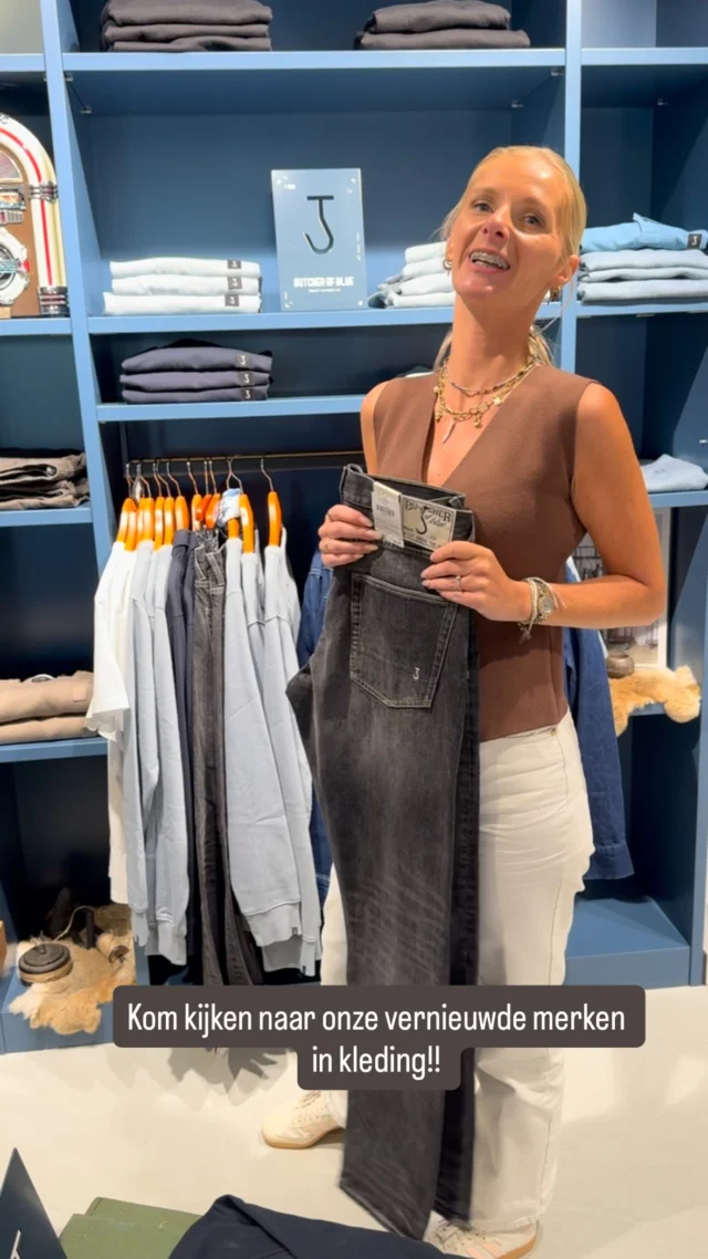 Wij hebben afgelopen tijd niet stil gezeten. Naast de bekende merken zijn wij opzoek gegaan naar nieuwe merken. Merken die meer bij onze visie passen. De huidige mode verandert en wij veranderen mee. Nieuwschierig? Kom langs. #fashion #nieuw #herenmode #mannenmode #nieuwemerken