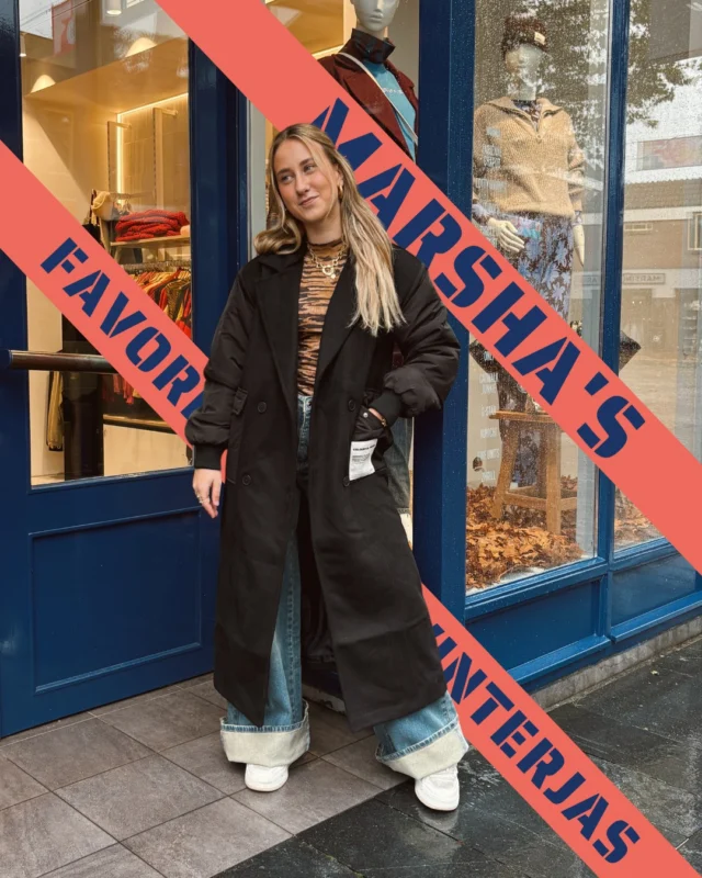 💙 MARSHA'S FAVORIETE WINTERJAS 💙

Kennen jullie deze nog?! Vorig jaar hadden we deze toffe jas in het donkerblauw en omdat deze zo snel weg was moesten we 'm dit jaar weer hebben! Dat het Marsha's favoriet is snappen wij dus wel 👀.
Dit seizoen komt deze jas van Colourful Rebel in het zwart, waardoor deze makkelijk te combineren is. 
Leuk detail: deze jas heeft de mouwen van een bomberjack.
Prijs: €229.95

#colourfulrebel #dock54 #dock54concepts