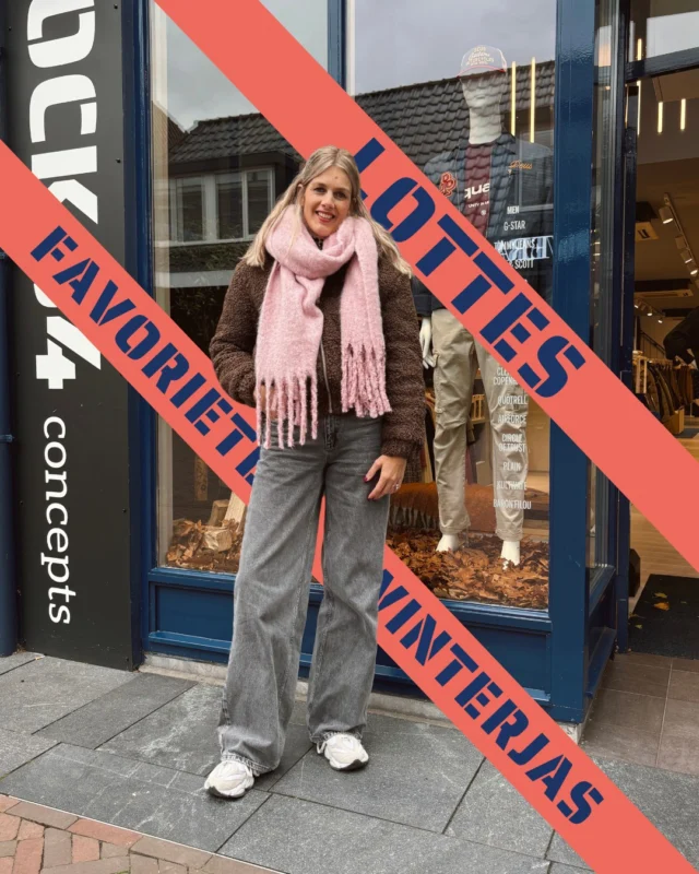 💙 LOTTES FAVORIETE WINTERJAS 💙

Ook wij hebben allemaal onze eigen persoonlijke favoriet en die delen we graag met jou! 🍂
Deze heerlijke teddy jas van Colourful Rebel is net zo fijn om te dragen als 'ie lijkt 🧸.
Lotte combineert de jas met een roze sjaal van Only om de boel wat op te fleuren ✨.
Deze jas shop je voor €179.95.

#winterjas #dock54concepts #dock54 #colourfulrebel