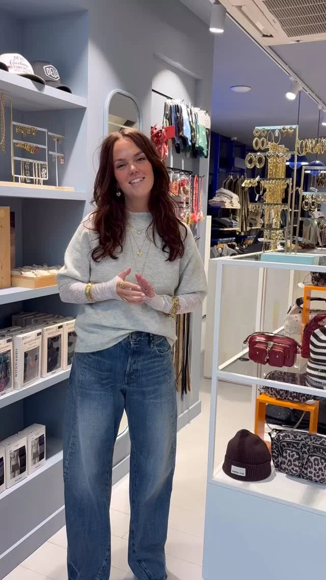 NEW IN: Rose en Camellia 💍

We hebben een NIEUW sieradenmerk! 🪩
Rose en Camellia wordt al ontzettend goed ontvangen en dat snappen wij, want deze stainless steel sieraden zijn stoer, vrouwelijk en vernieuwend 🤩✨
@roseencamellia 

#dock54concepts #dock54 #roseencamellia