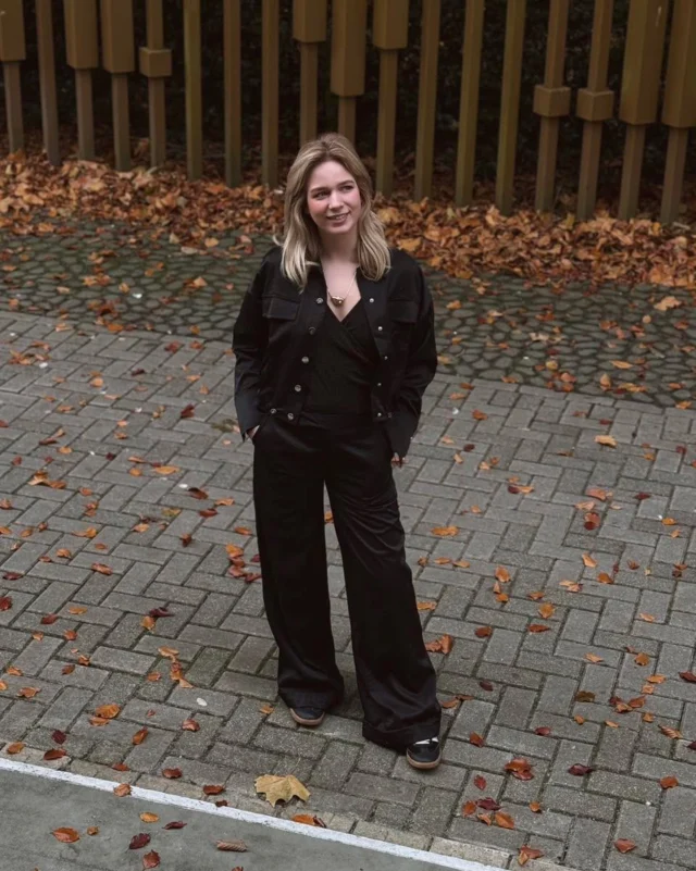 🪩✨ PARTYCOLLECTIE 

Whoohooo, let’s party met Lofty Manner! 🕺
De eerste partcollecties hangen NU in de winkel… 👀
Er is genoeg keuze tussen comfy, chique, met glitters of zonder glitters 😉. 

Kom dus snel shoppen om jouw last minute kerstoutfit stress te voorkomen 🤭. 

#kerst #loftymanner #feestcollectie #partycollectie