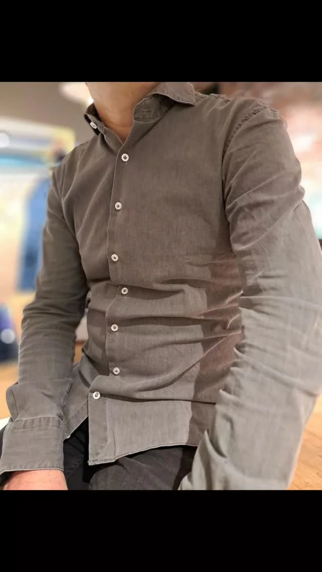 💥sale sale sale 💥 Cavallaro 💥

Deze denim overhemd van Cavallaro is lekker tijdloos en kun je ook heel mooi dragen onder een colbert ❤️

Deze combi doet ook mee met onze black friday sale van 20% korting!!!

 #herenmode #blackfriday #dock54