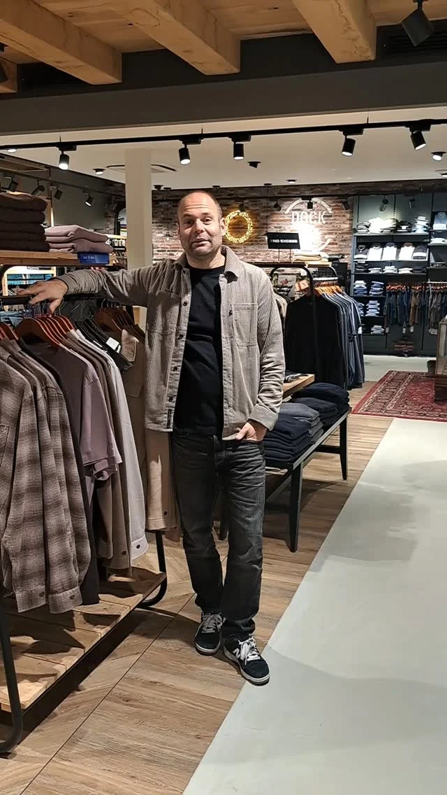 💥LIKE EN DEEL AKTIE!!! 💥

Wil jij nog voor de kerst een mooie outfit scoren? Wij verloten een kerstoutfit t.w.v €250,-😍😍

Like en deel dit bericht en geef aan waarom jij vind dat jij deze bon verdien.😊

Zondag maken wij de winnaar bekend!!

#herenmode #kerstshoppen