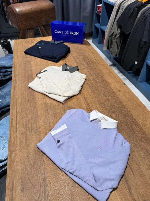 BASICS - Cast Iron.
Wij hebben prachtige basics van Cast Iron die altijd goed zijn. De mode trend is om een dunne trui te combineren met een basic overhemd. Wat leuk is om te combineren met verschillende kleuren. 

Wij hebben deze basic items vanaf maat S t/m XXL. 

 #castiron #justbrands #basics #herenmode #Mannenmode #mannenmode #fashionformen #dock54 #dock54mannenmode