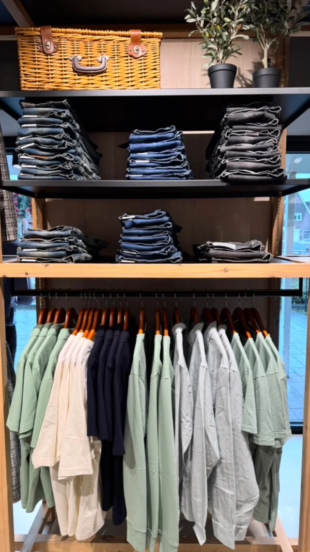 — Nieuwe collectie — 

We hebben leuke nieuwe collectie binnen van o.a. DenHam en No Excess. Ook benieuwd wat voor leuks we binnen hebben gekregen. Kom gezellig langs. 

#nieuwecollectie #herenmode #mannenmode #denham #noexcess