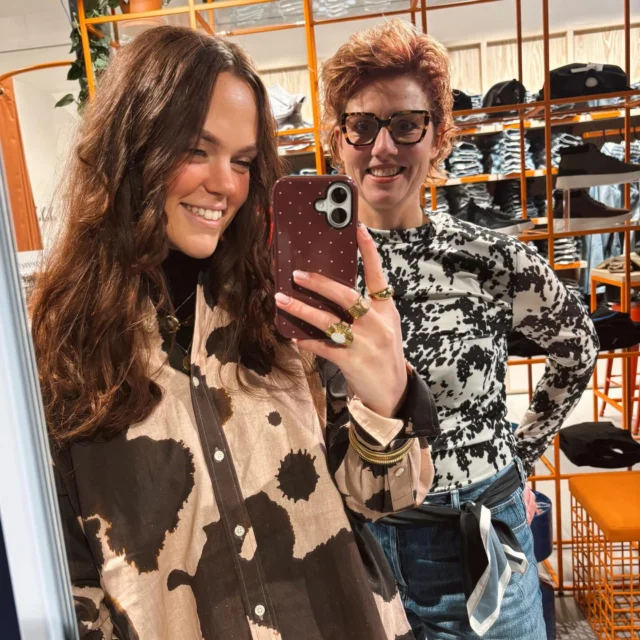 💙 HAPPY SATURDAY

Kom jij shoppen vandaag? 🛍️
We hebben de eerste voorjaarscollecties binnen 🌼.
Uiteraard loopt onze sale ook nog even door! 

#dock54 #dock54concepts