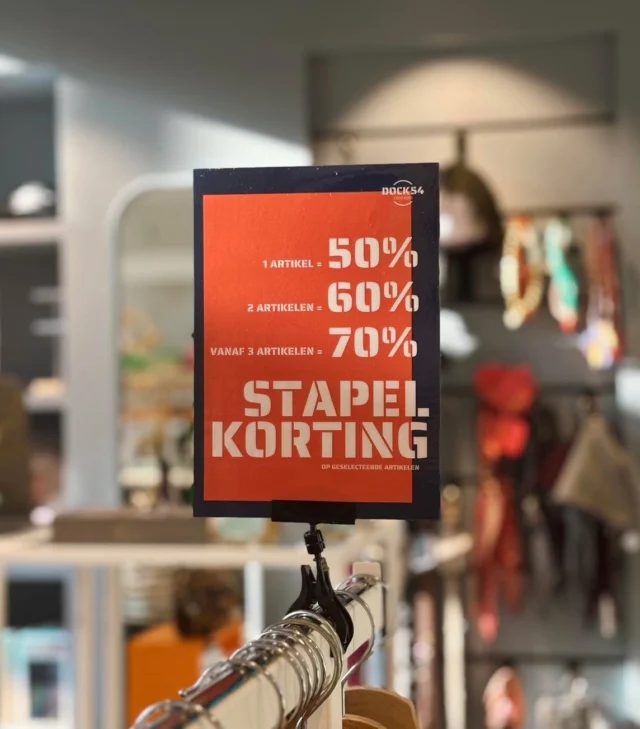 🚨 NIEUWE RONDE SALE 🚨

YAY, we hebben onze korting weer verhoogd! 
Shop jouw wishlist nu met STAPELKORTING 🔥

De stapelkorting:
1 artikel = 50% korting 
2 artikelen = 60% korting 
Vanaf 3 artikelen = 70% korting 

#opruiming #korting #sale #stapelkorting #dock54 #dock54concepts