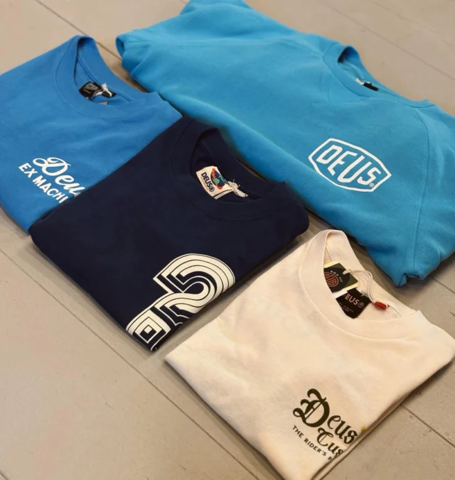 💙 De nieuwe collecties druppelen binnen

We worden zo blij van alle nieuwe frisse kleurtjes 🌈✨

De nieuwe collectie van Deus, Denham én Pure Path hangen klaar voor jullie bij Dock 54 💙

#dock54 #dock54concepts #deus #purepath #denham