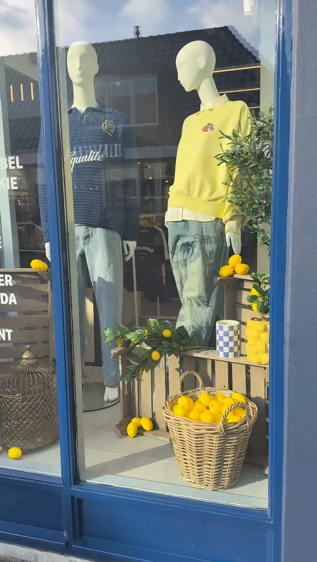 🍋 Nieuwe etalage! 

Whaaaa, we hebben een opgefriste etalage met dé trendkleur van het seizoen: butter yellow! 🍋💛

Wat vind jij van onze nieuwe etalage? 👀

#dock54 #dock54concepts #etalage