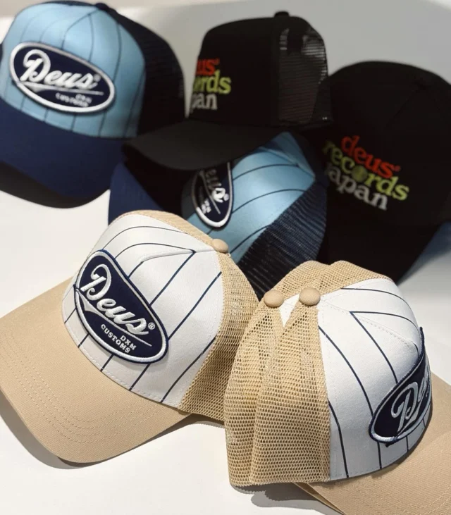 🧢 NEW IN: Petten van Deus 

We hebben weer een aantal nieuwe leuke petten binnen van Deus! 🔥

💙 Ze kosten €49,- 

#dock54 #dock54concepts #deus #weekend #weekendvibes