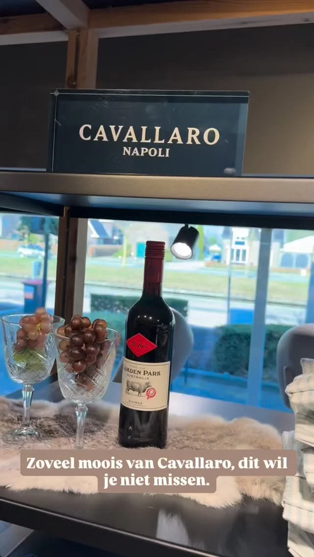 CAVALLARO 

Zoveel mooie kleding van @cavallaronapoli binnen. Dat wil je echt niet missen. Door het heerlijke lente weer zijn we weer toe aan leuke frisse kleuren. Laat Cavallaro dit nu ook hebben gedacht. 

#herenmode #mannenmode #dock54 #cavallaronapoli #lente