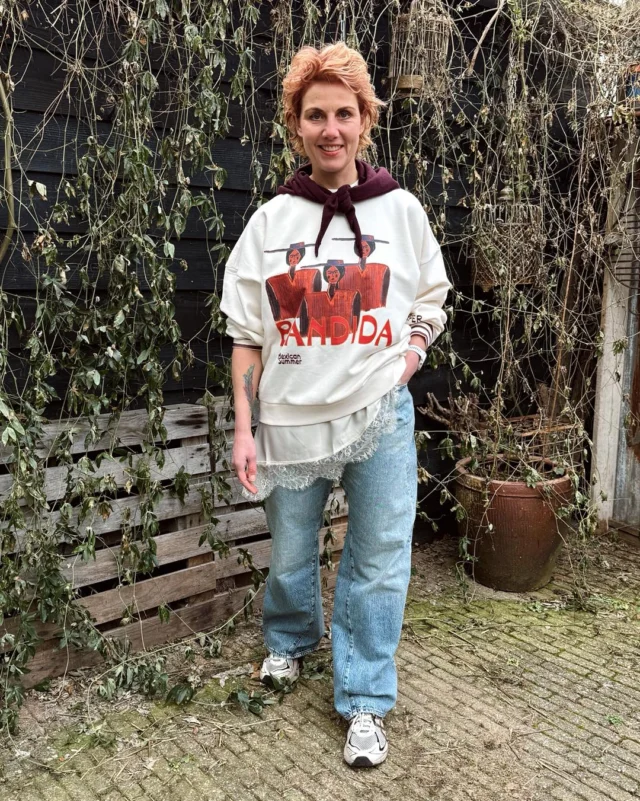 ❤️‍🔥 BANDIDA

Vorige week deelden we al wat van de nieuwe collectie van Harper & Yve, maar er is nog véél meer! 👀

Wil je je outfit een boost geven? Maak je look dan af met het kanten topje van Sisters Point en een sjaaltje van Catwalk Junkie, zoals Carlijn hier doet ❤️‍🔥

#dock54 #dock54concepts #harperandyve #catwalkjunkie