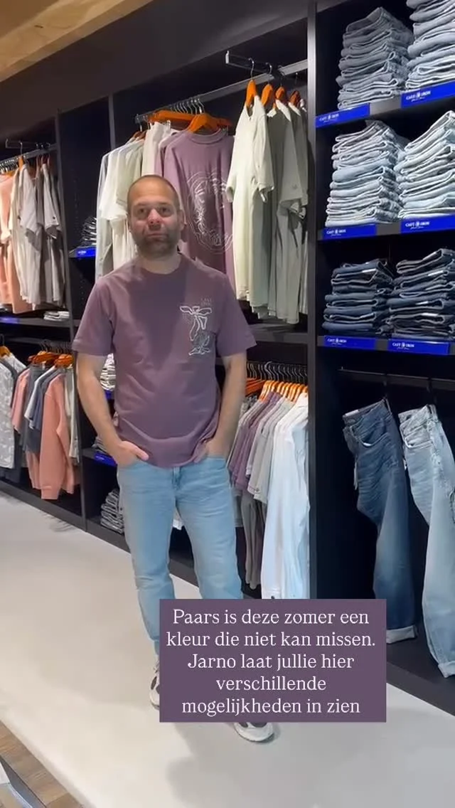 💜 Hoe leuk is deze kleur 💜 
Paars is een leuke toevoeging in jou zomer gardarobe. 

Kies jij voor een T-shirt of polo? Bij ons vind je het allemaal. 

Ready for summer ☀️

#herenmode #summervibes☀️ #winkelen #castiron #nieuwecollectie