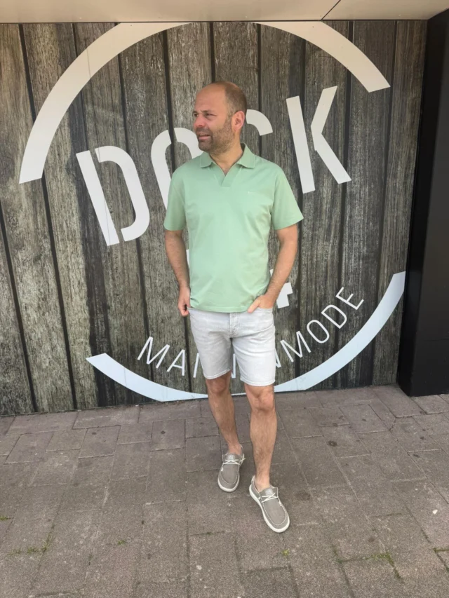 🧳 Koffer al gepakt voor de vakantie? Wij hebben een aantal leuke zomerse setjes voor jullie klaar liggen voor in de koffer. 

Gemakkelijk voor de deur parkeren en shoppen wat je nodig hebt. 

#zomervakantie #herenkleding #mannenmode #zomermode #summerstyle
