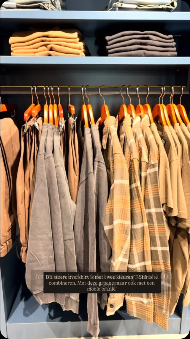 — REPLAY —
Eerste nieuwe jeans en tops van Replay zijn binnen. Het ruitje is een patroon wat je deze herfst weer terug gaat zien. Dit overshirt is leuk te combineren met 2 verschillende kleuren T-Shirt. 

Leuk combineren met een stoere jeans en je bent helemaal klaar.

#herenmode #jeans #dock54 #nieuwecollectie #herenmodezaak