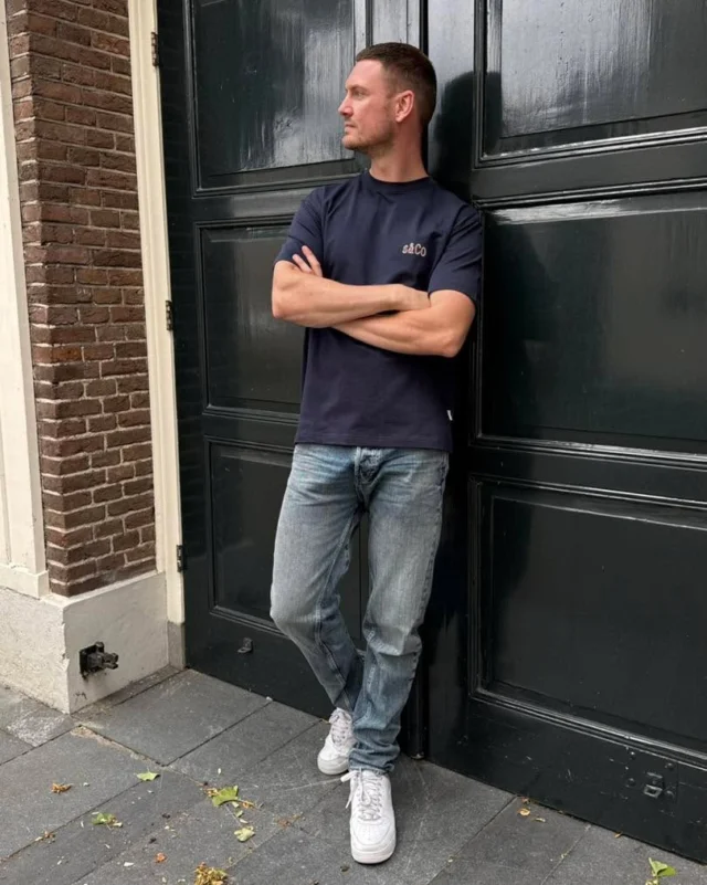 💙 Less is more
Een outfit waar je seizoen na seizoen door kunt dragen!
Dit leuke shirt van Suply&Co, gecombineerd met deze toffe jeans met mooie wassing van G-Star👖 Tijdloos, comfortabel en klaar voor elke dag :)

#menscollection #gstar #jeansoutfits #mensoutfit