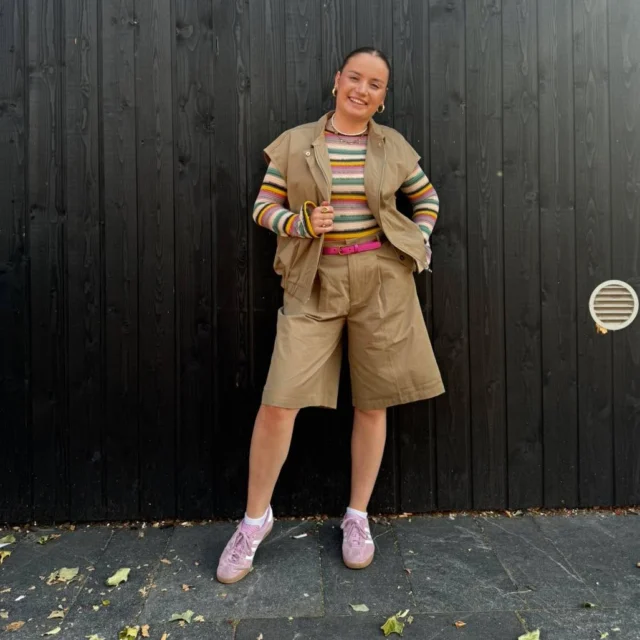 Sunday outfit inspo✨

Nog even genieten van het mooie weer? Wij hebben DE outfit voor vandaag!🩷 
Een stoere jort met een trendy gilet/jasje van Sister Point, gecombineerd met een kleurrijke longsleeve top🤩 En dan leuk afgemaakt met een riempje voor die extra touch!

Perfect voor een zonnige zondag en alvast een beetje najaarsproof🍂

#sundayfunday☀️ #shopping #onlineshop #sundays #outfitinspiration