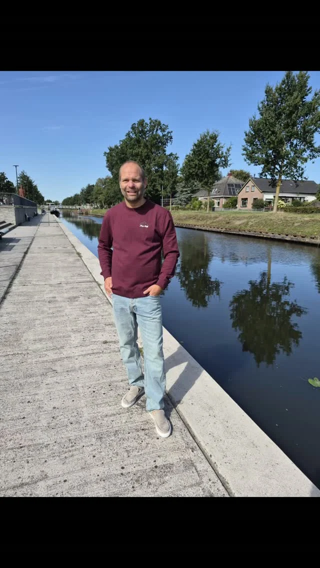 Jarno draagt verschillende truien en longsleeves, en in onze winkel hebben we nóg veel meer keuze! 🤩
Kom gezellig langs en ontdek onze collectie. Van comfortabele basics tot leuke items om je outfit compleet te maken. ✨
Welke is jouw favoriet? 😍

#herenmode #dock54 #purepath #nieuwecollectie
