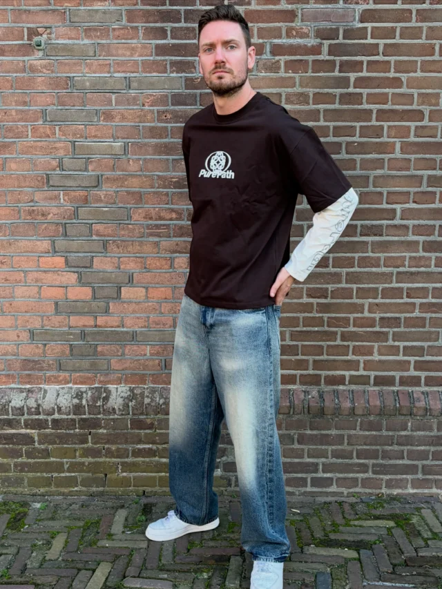 PURE PATH🔥

New season, New fits👀
De nieuwste Pure Path items zijn binnen, waaronder een aantal longsleeves in verschillende kleuren. Met de double layer look zit je helemaal on trend🚀

Combineer ‘m met een wide fit jeans en je fit is helemaal compleet. Clean, relaxed & ready to go!

Jouw nieuwe favoriete fit? Je shopt ‘m bij Dock54💙